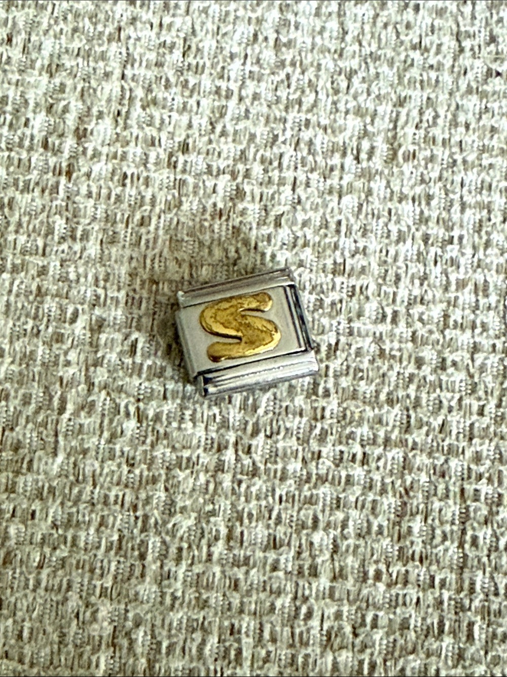 Italian Charm: gold “S”